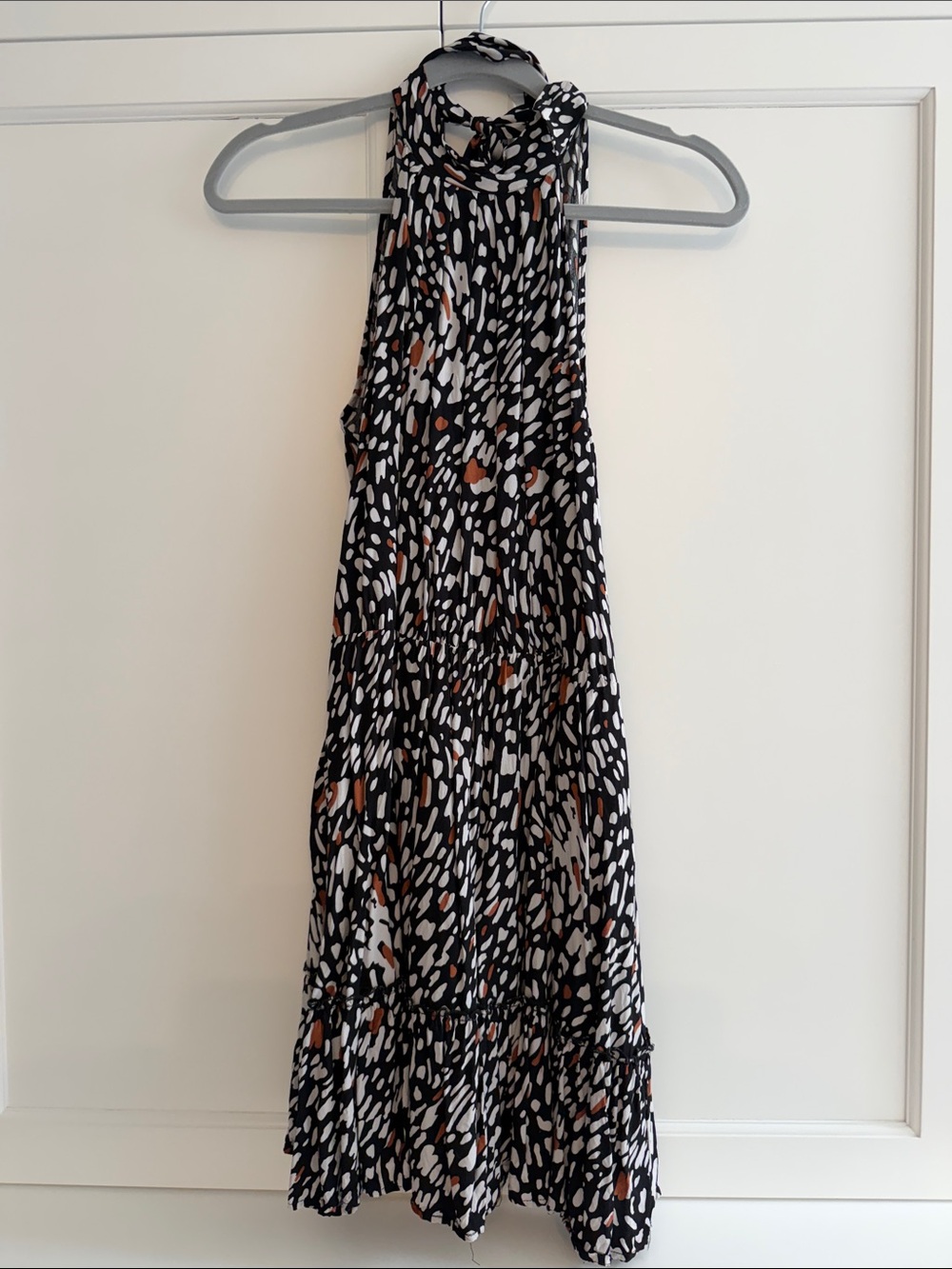 Sleeveless Halter Print Mini Dress in Black, White,  & Brown - Picture 4 of 6